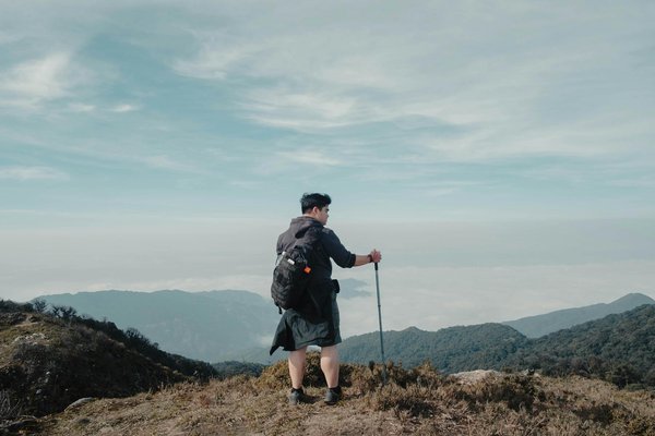 Discover the Top UK Destinations for Mastering the Art of Traditional British Candle Making